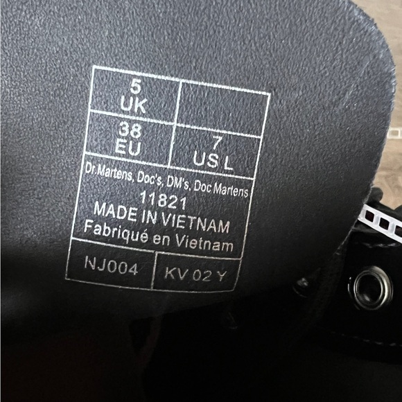 Doc Dr. Martens Black Patent 1460 Lace-Up Boots, UK 5/US 7/EU 38 Women - Picture 6 of 9